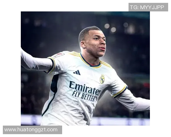 现役顶级足球球星排名大揭秘:榜首之争引发球迷热烈讨论